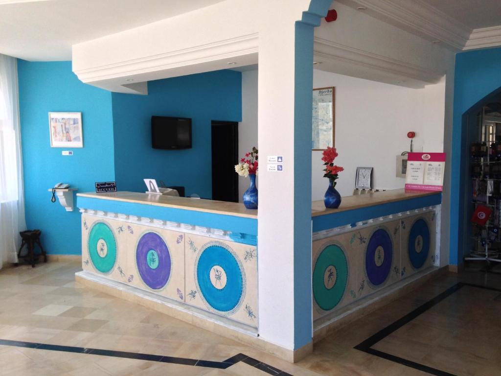 Appart Hotel Rodes Мезрая Экстерьер фото